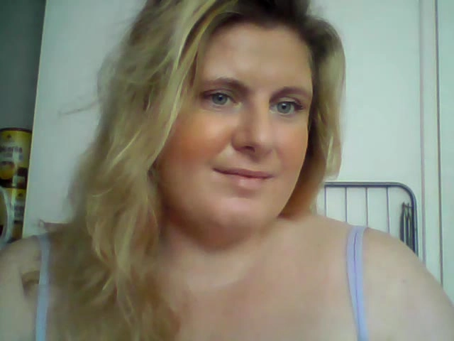 Geile webcamsex met frenchblondi