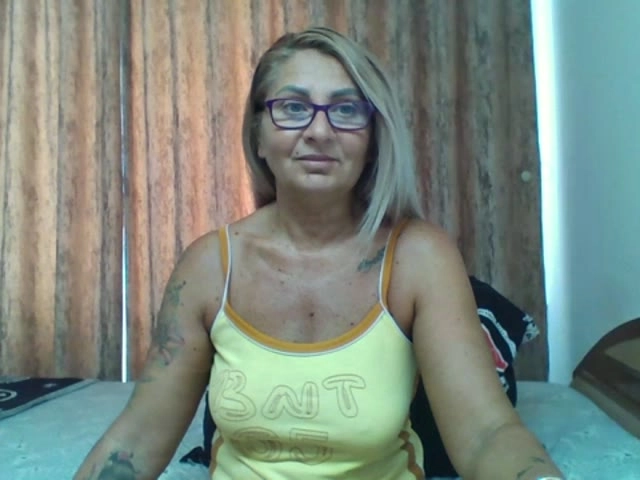 Geile webcamsex met PussyEvely