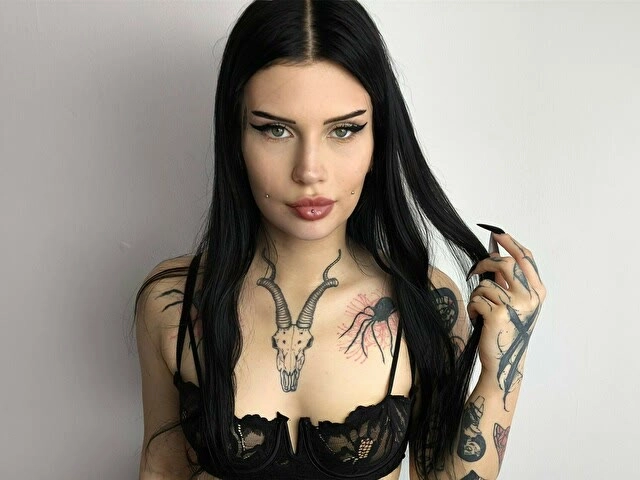 Geile webcamsex met VenomDoll