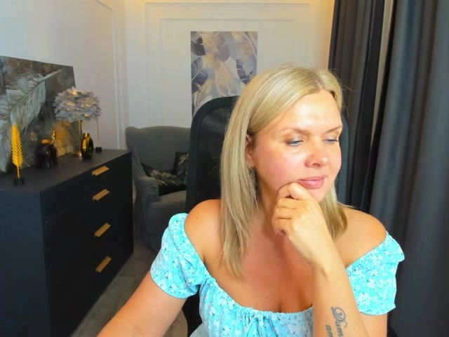 Geile webcamsex met AgathaKlouin